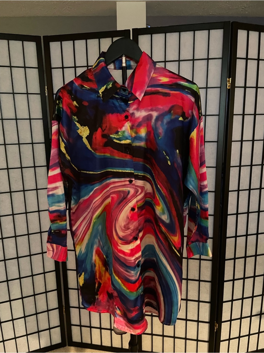 Vibrant Abstract Multicolor Button-Up Blouse - Picture 2 of 3